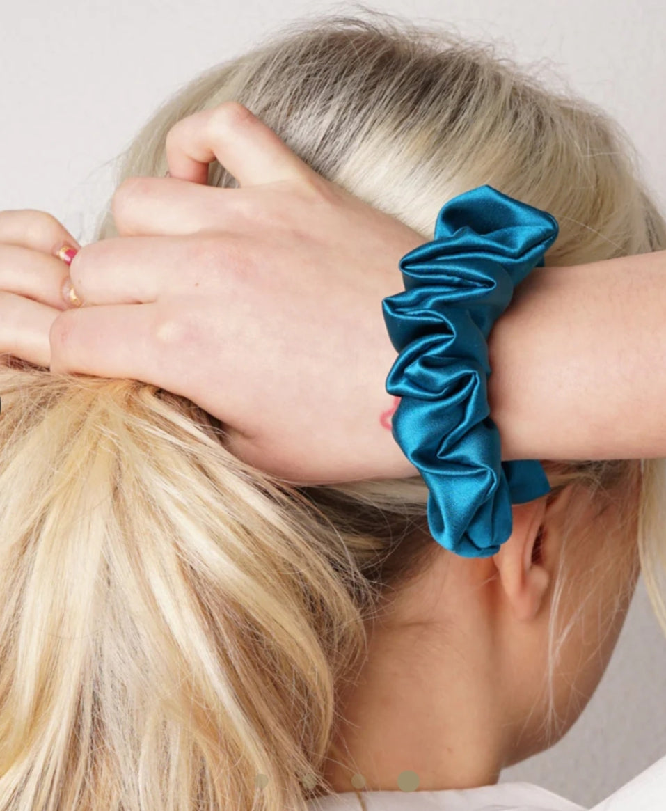 Upcycle with Jing – Silkkidonitsi Sininen